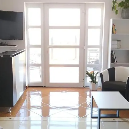 Lesny Dworek Leslaw Zieniewicz *