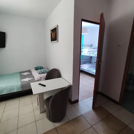 Lesny Dworek Leslaw Zieniewicz Jarosławiec