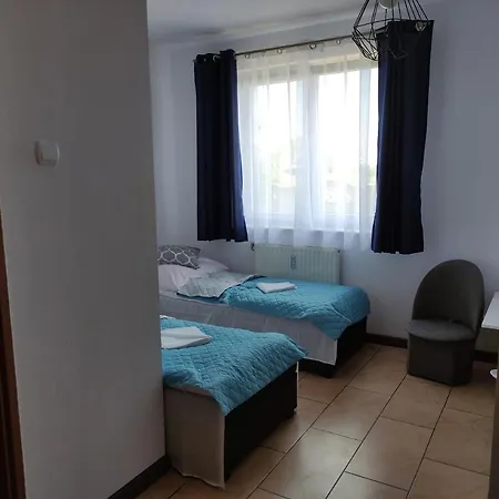 홈스테이 Lesny Dworek Leslaw Zieniewicz *