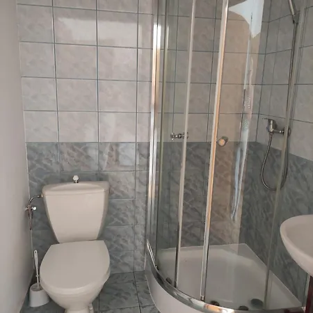 Lesny Dworek Leslaw Zieniewicz *