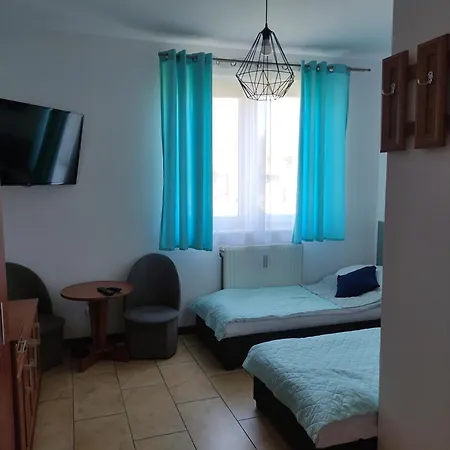 Lesny Dworek Leslaw Zieniewicz *