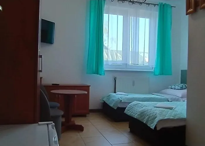 Lesny Dworek Leslaw Zieniewicz Habitación en casa particular *